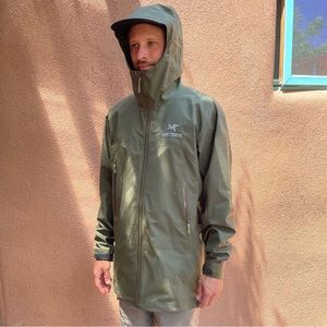 Arc’teryx Beta Long rain jacket